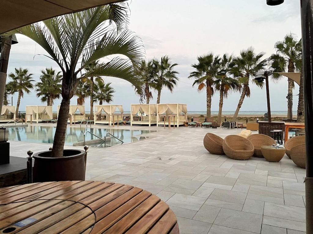 A Stunning 2 Bedroom Apartment 5 Min Walk To The Beautiful Beaches Of Vera Playa Playas de Vera ภายนอก รูปภาพ