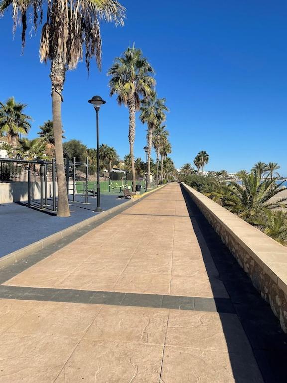 A Stunning 2 Bedroom Apartment 5 Min Walk To The Beautiful Beaches Of Vera Playa Playas de Vera ภายนอก รูปภาพ